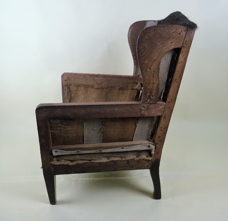 Child’s Wing Chair (13).JPG